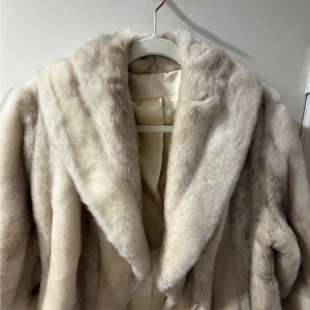 Vintage Fur Coat Elegant Cream Size Womens Med 20th Century 70s - Picture 3 of 9